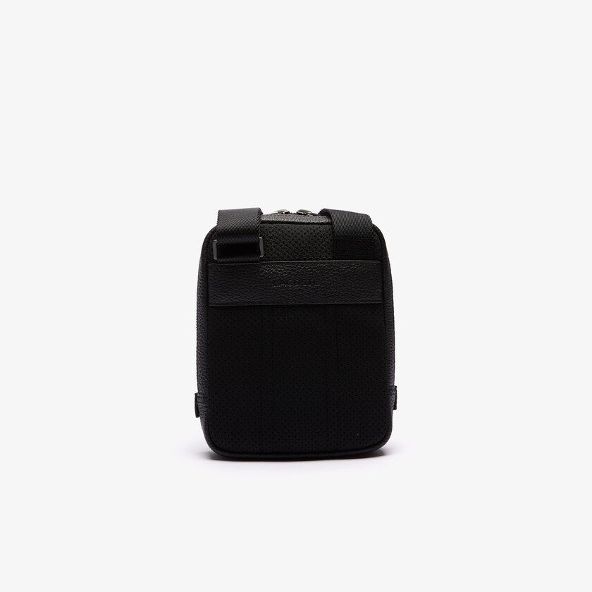 Bolsas Lacoste Masculino Pretas Soft Mate Matte Full-Grain Leather Small Flat Crossbody Bag UI0-80278Y4