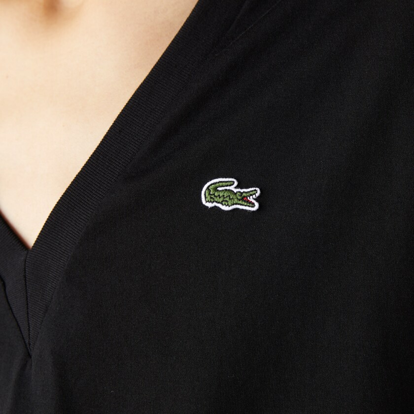 Camiseta Lacoste Feminino Pretas V-Neck Premium Cotton WR8-97729Z0