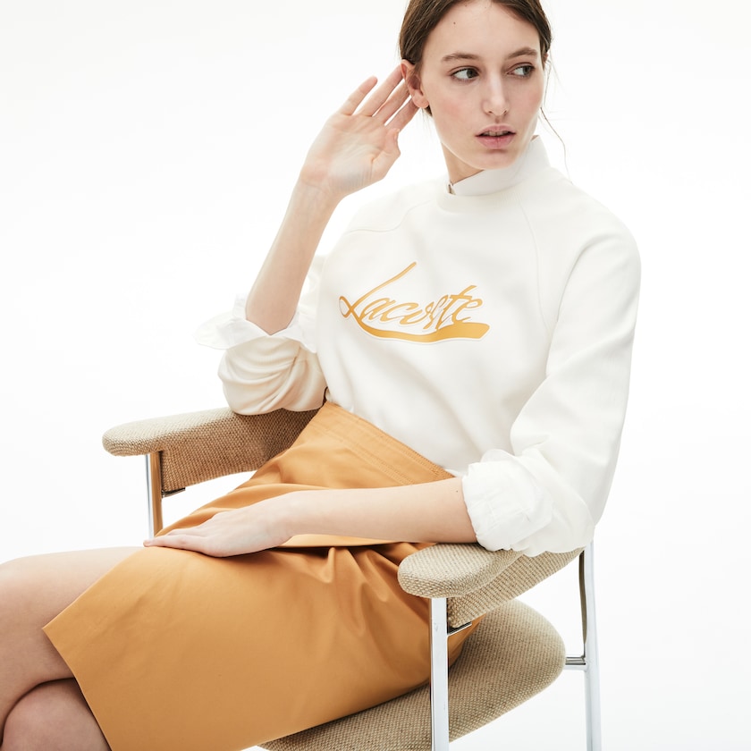 Moletons Lacoste Feminino Branco Luz Marrom Signature Print Crew Neck NK5-07150D2