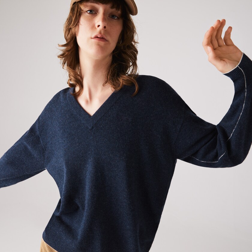 Suéteres Lacoste Feminino Azuis V-Neck Wool VO2-49254D2